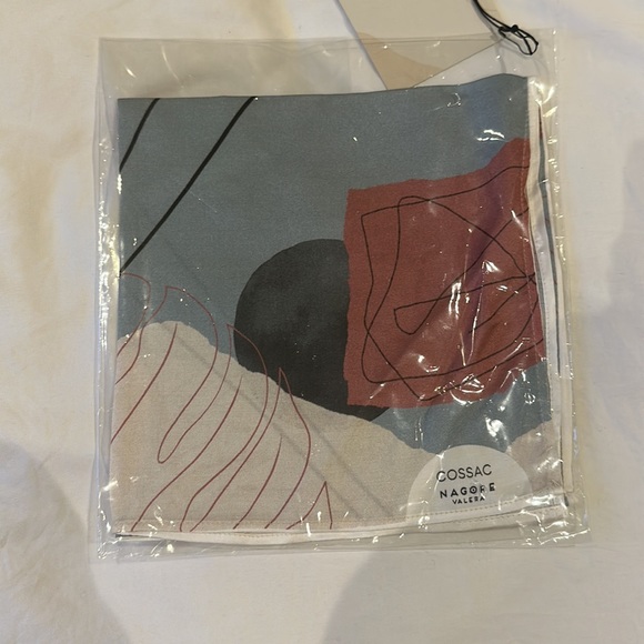 Cossac scarf - Picture 2 of 3